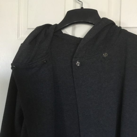 Nearly New Hooded Athletic Leisurewear - Picture 4 of 5